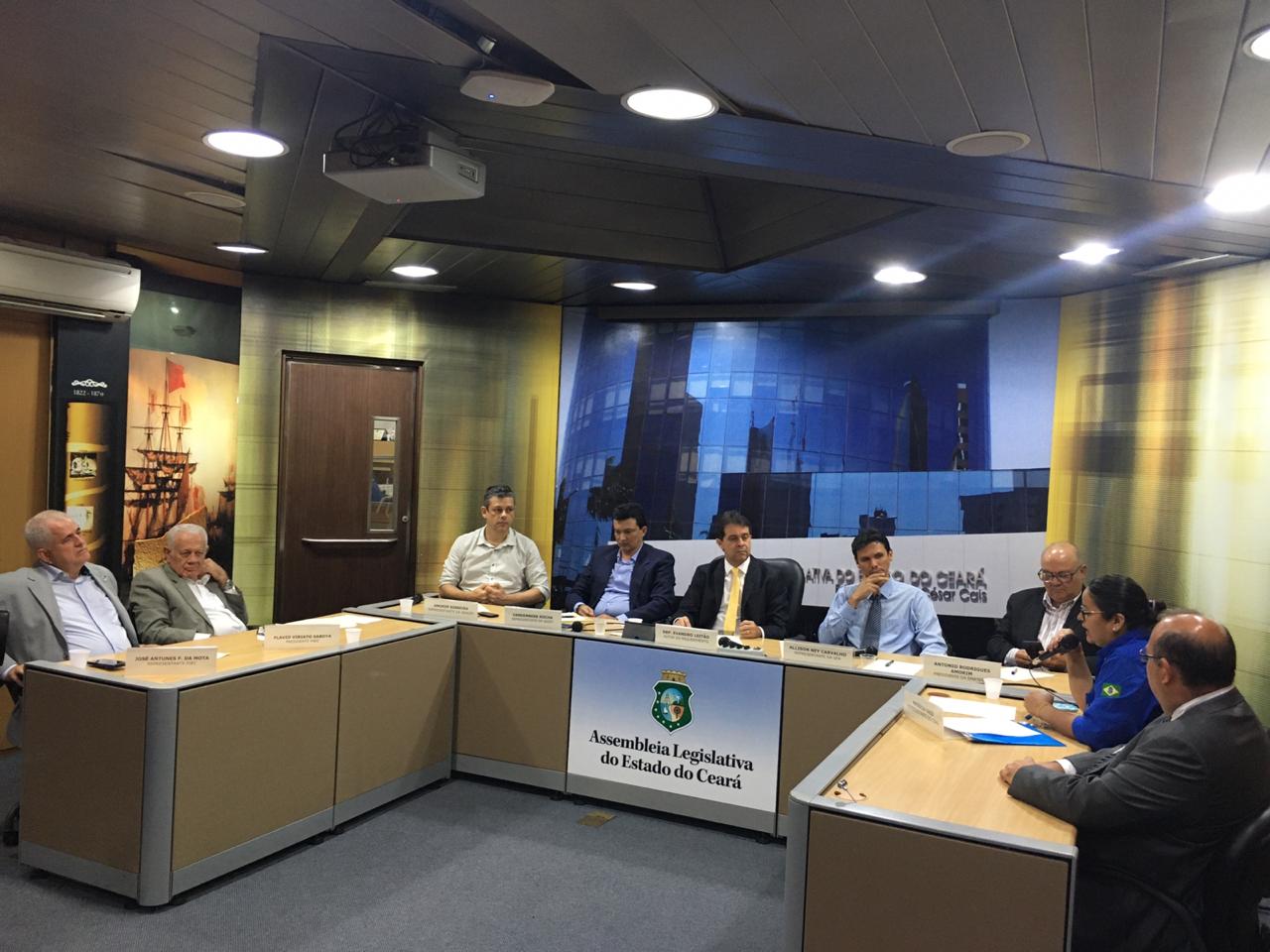 AUDIÊNCIA PÚBLICA DEBATE A FEBRE AFTOSA