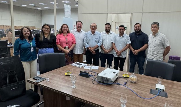 Adagri recebe comitiva do Consórcio Público do Vale do Jaguaribe (Convale) para tratar da adesão ao Susap/CE