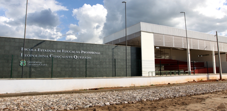 Município de Aurora recebe Escola de Educação Profissional