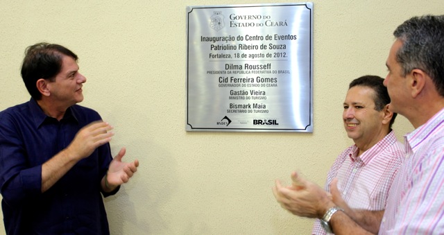 200 mil pessoas inauguram o Centro de Eventos do Ceará
