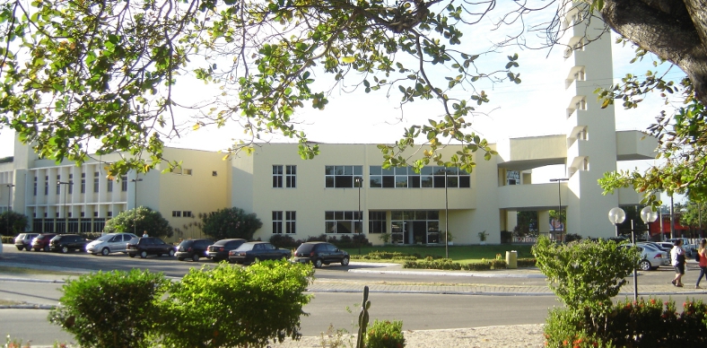 UECE realiza Matrícula dos alunos veteranos do semestre de 2013.1