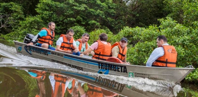 Governador faz reconhecimento do leito do rio Cocó e visita Museu do Mangue