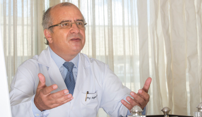 Medalha da Abolição: Dr. José Huygens Parente, médico humanista e referência do transplante de fígado no País