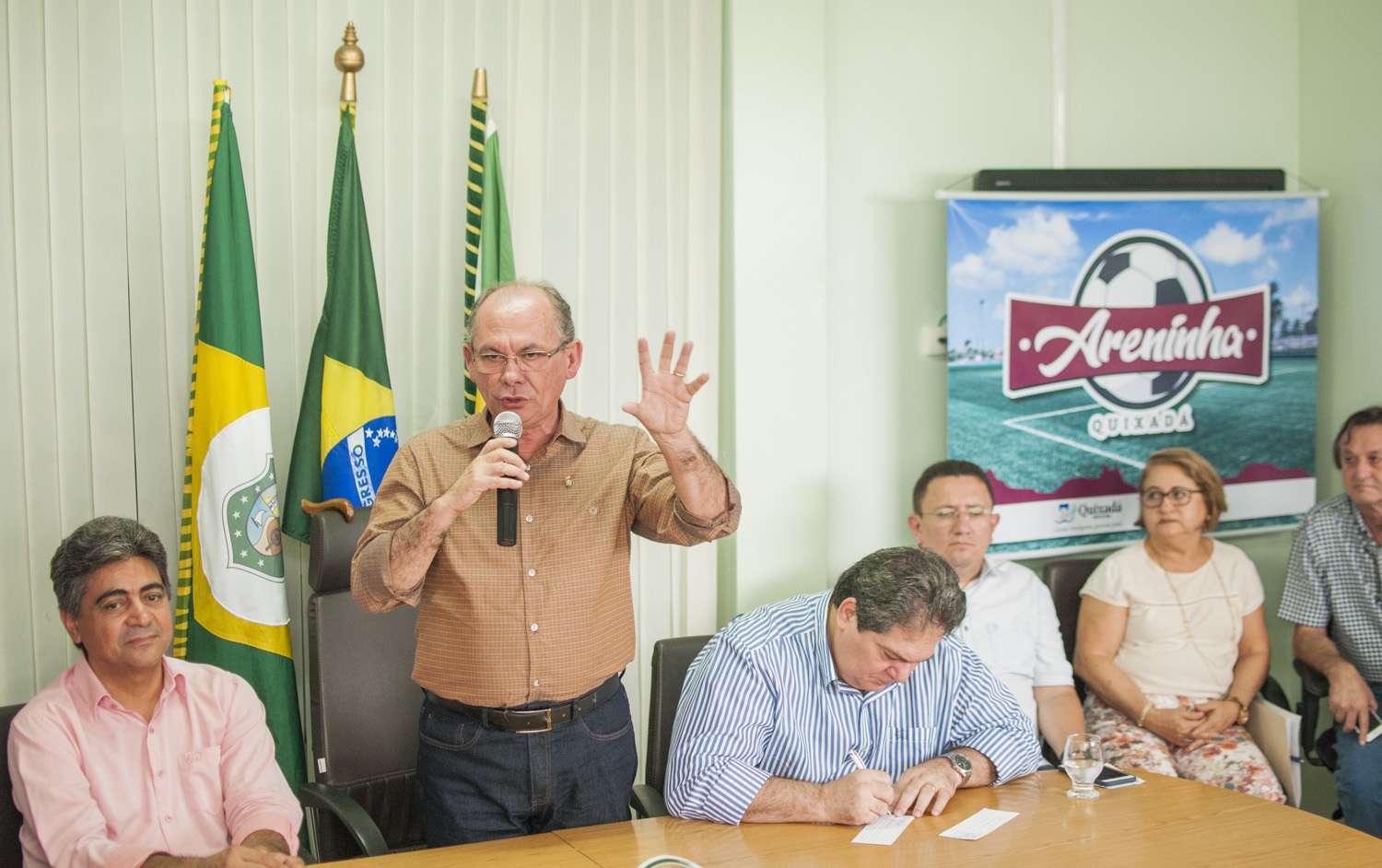 Governo do Ceará autoriza a construção de Areninha e sistema de abastecimento d’água em Quixadá