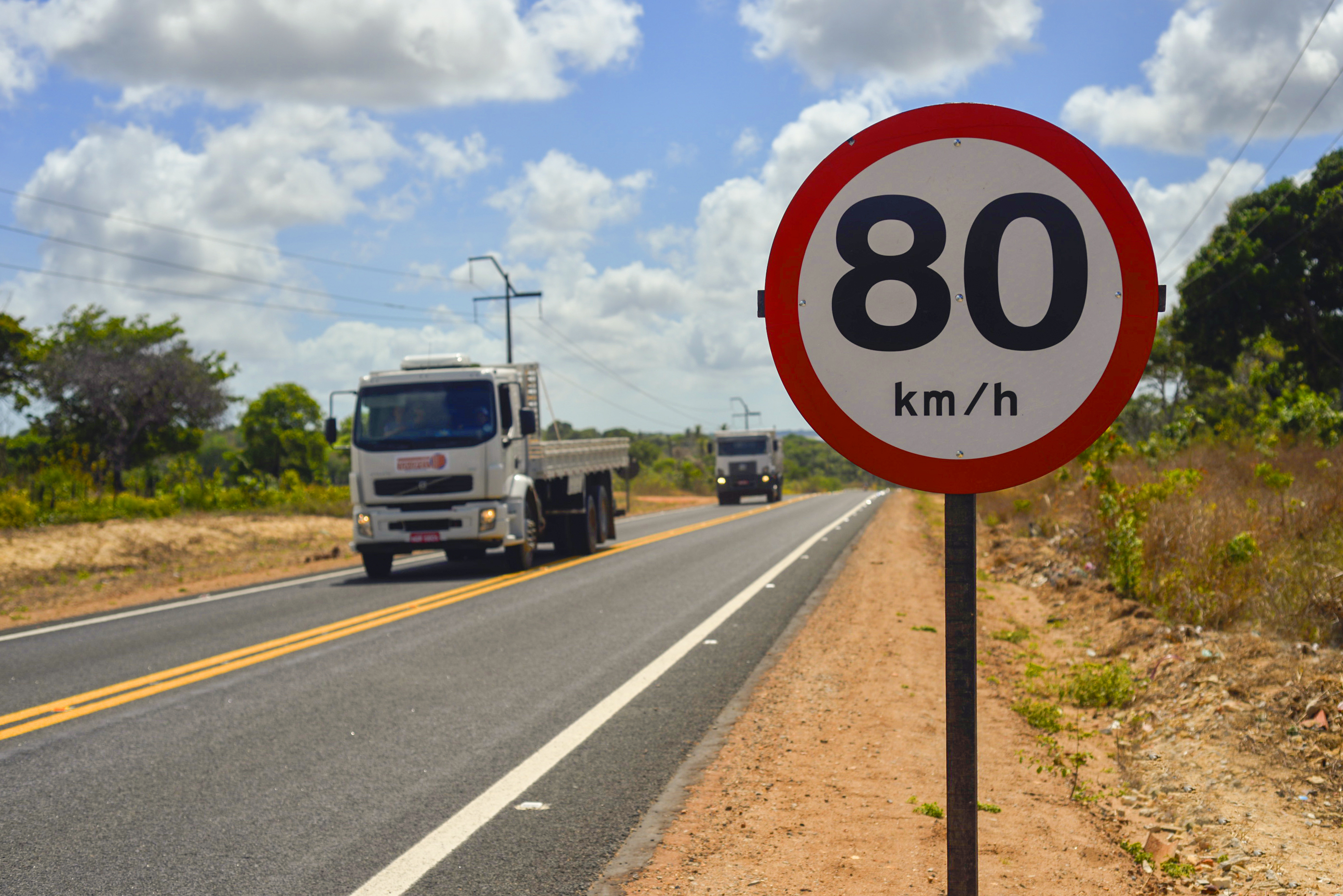 Populações de Horizonte, Pindoretama e Cascavel são beneficiadas com 25,5 km de rodovia recuperada