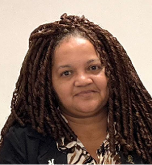 Elizângela Luzia Fernandes