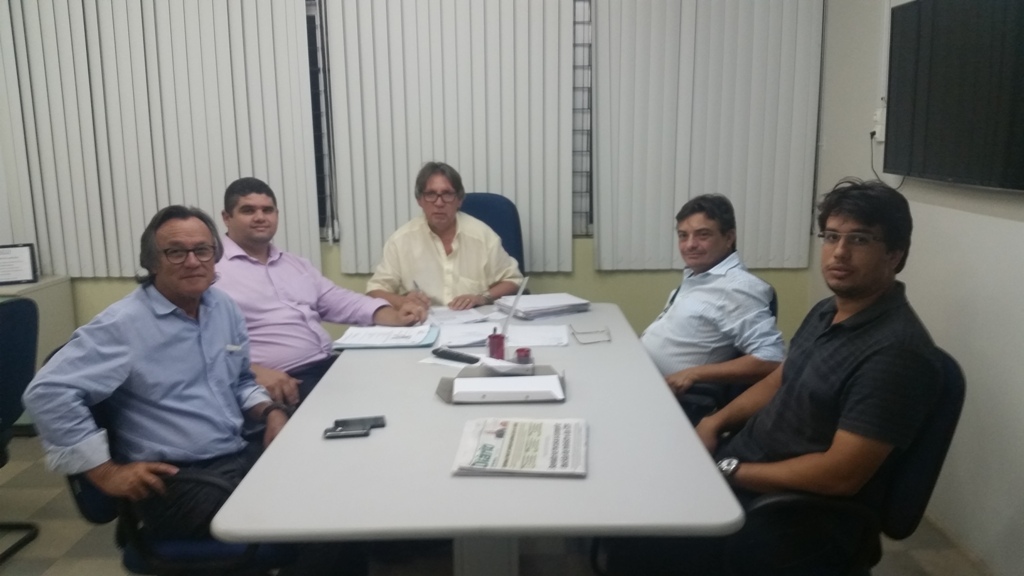 Diretoria assina contrato para iniciar obra da Rede de Água e Hidrantes