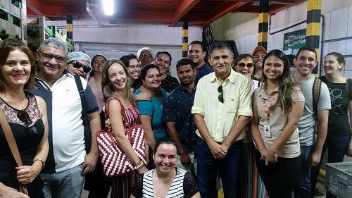 Alunos da Pós Graduação em Ciência de Alimentos da UECE visitam a Ceasa-CE