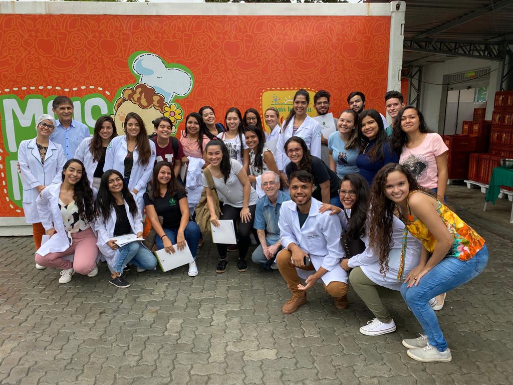 Alunos da UECE visitam o Mais Nutrição   