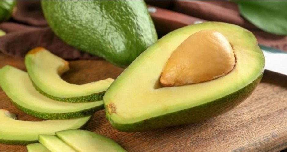 Ceasa-CE inicia semana com preços bons para o abacate e batata inglesa