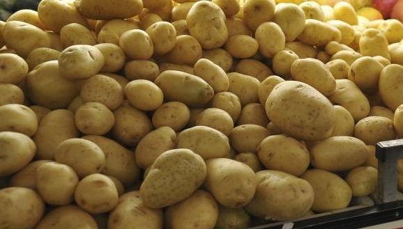 Preço da batata inglesa tem queda de 30% na Ceasa de Maracanaú