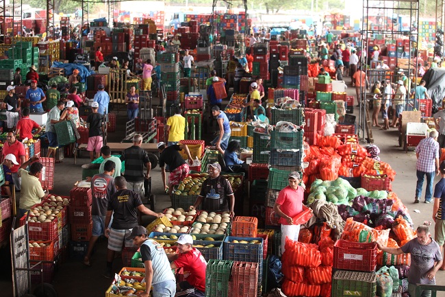 Mercado da Ceasa-CE funciona normalmente quinta e sexta-feira. Administração fecha