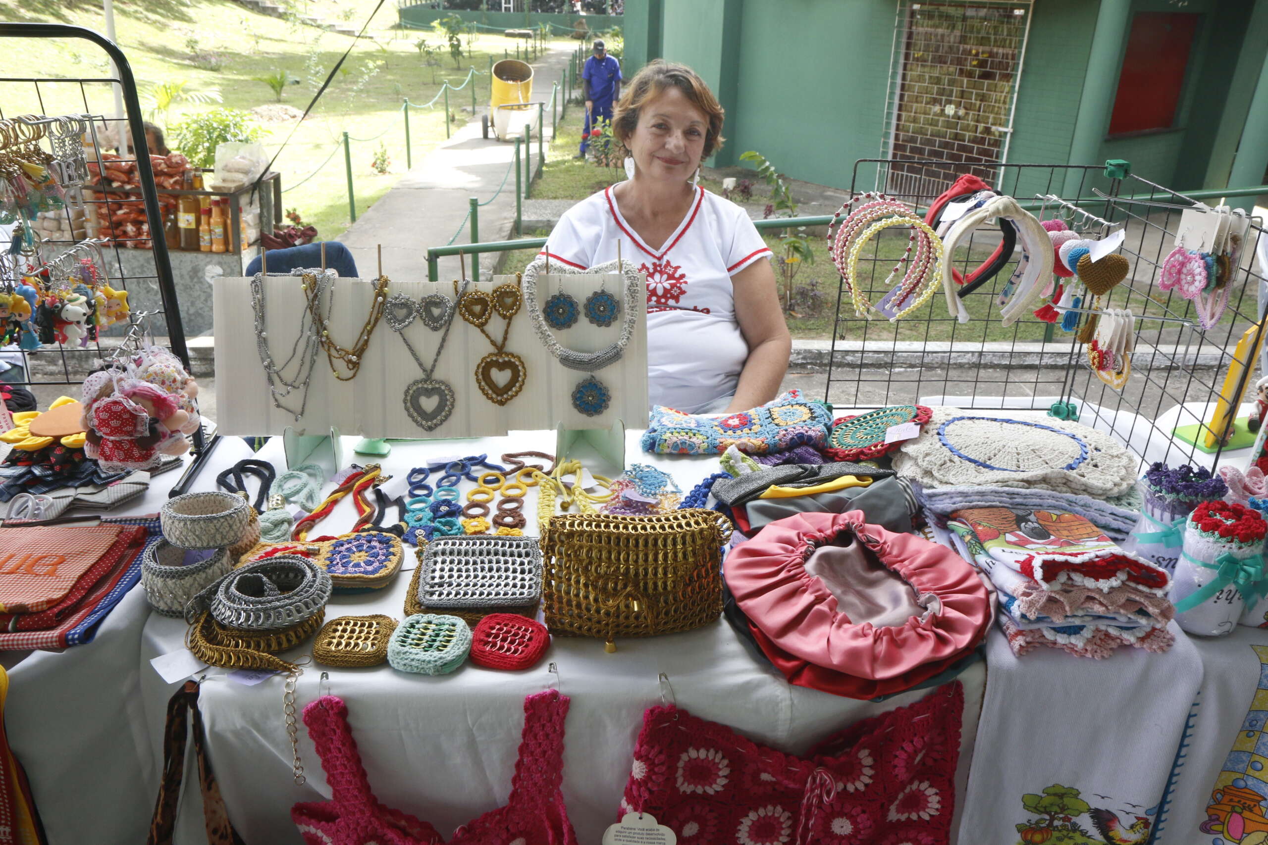 Ceasa-CE promove Feira Flor e Artesanato em homenagem às mulheres