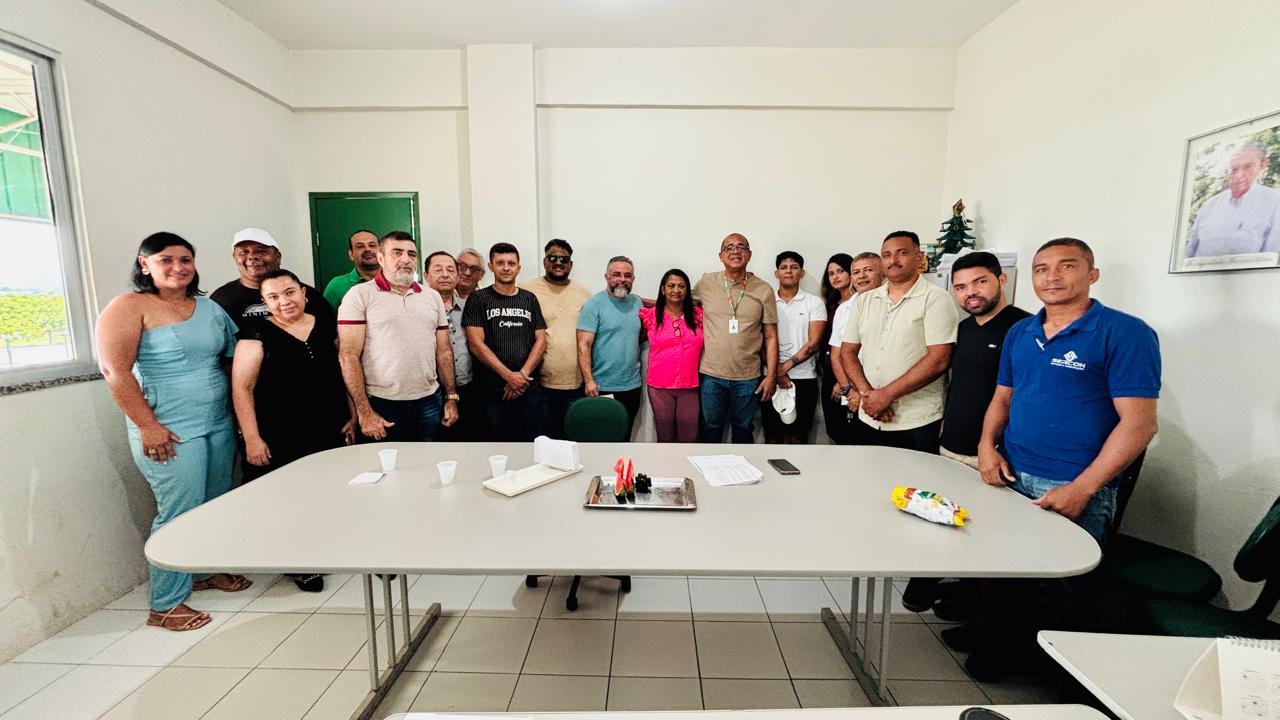 Ceasa Cariri recebe visita do presidente e diretores da central de abastecimento