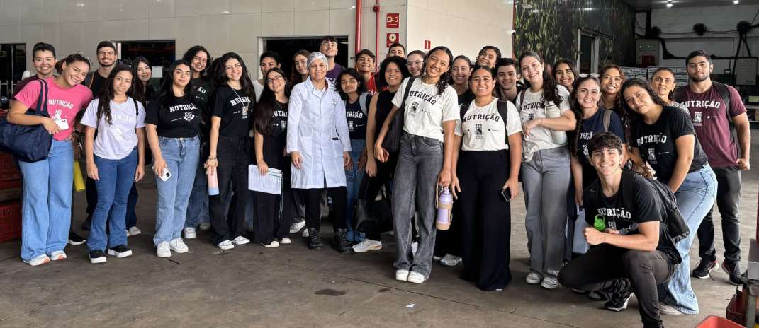 Ceasa-CE e Mais Nutrição recebem alunos da UECE para visita técnica