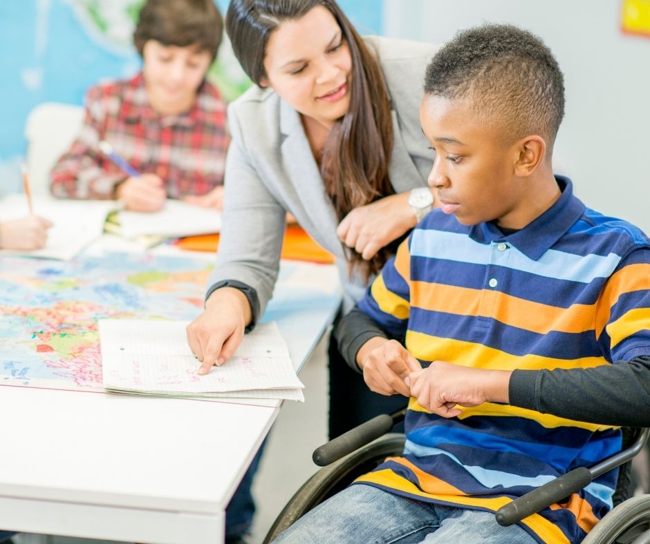 Prioridade para alunos com deficiência nas escolas