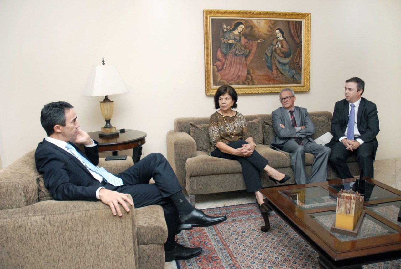 Controladora Geral de Disciplina realiza visita institucional a PGJ