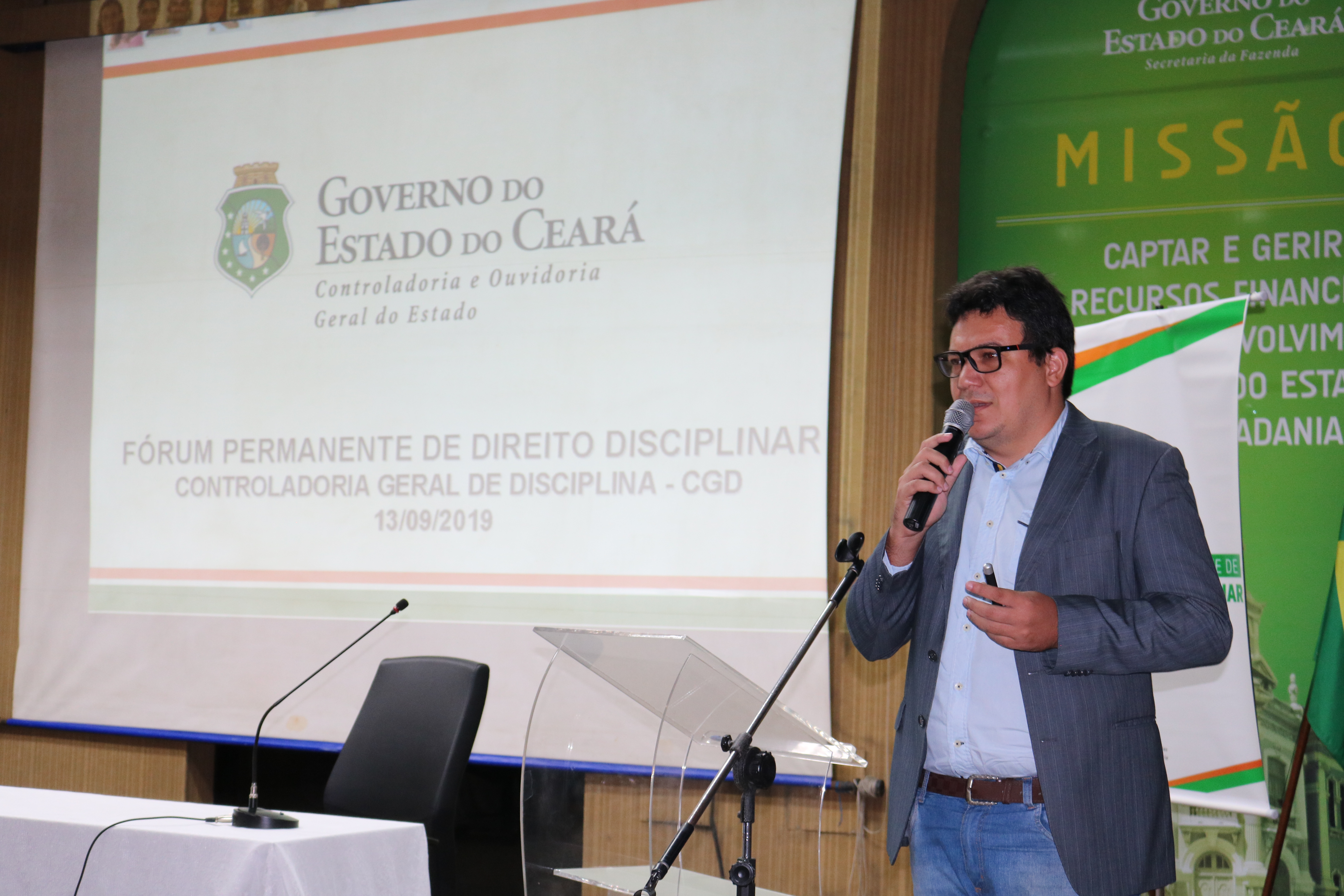 Ouvidoria e Lei de Acesso à Informação são debatidas em evento na Controladoria