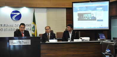 CGE realiza palestra sobre Lei de Acesso à Informação e Portal da Transparência no TCE