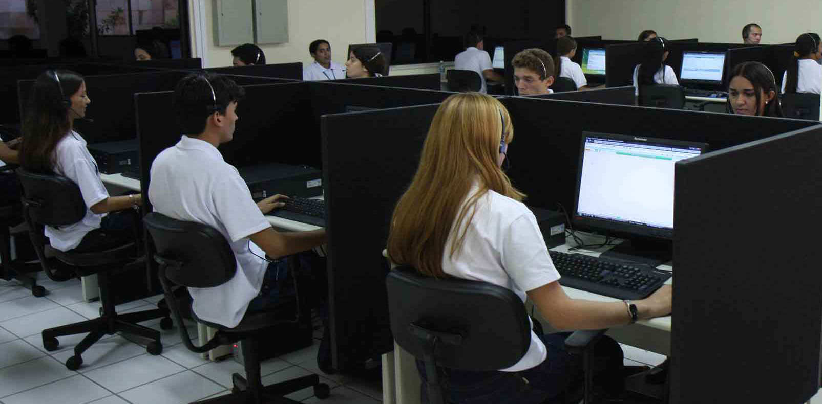 Central de Atendimento da Ouvidoria realiza primeiro plantão durante um feriado