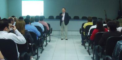 Celebração de convênios e congêneres foi tema de reunião realizada pela CGE