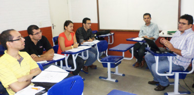 CGE treina colaboradores para atendimento nas unidades Vapt -Vupt