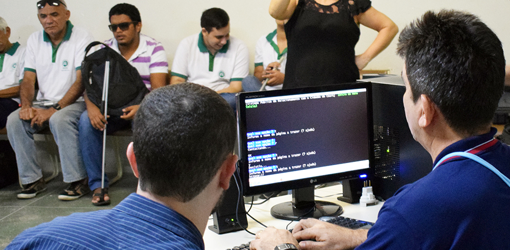Sistema de Relacionamento com o Cidadão: projeto investe em acessibilidade para deficientes visuais
