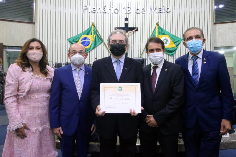 CGE é homenageada em solenidade na Assembleia Legislativa em alusão ao Dia do Ouvidor