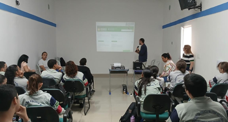 CGE realiza palestra “Caminhos da Cidadania” no Colégio da Polícia Militar do Ceará
