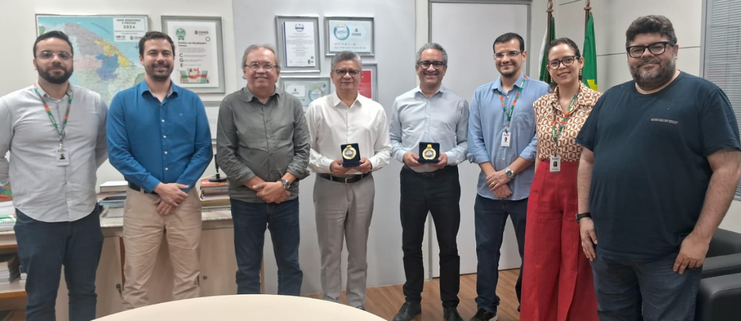Secretários da CGE são agraciados com a Medalha Amigo da AACI