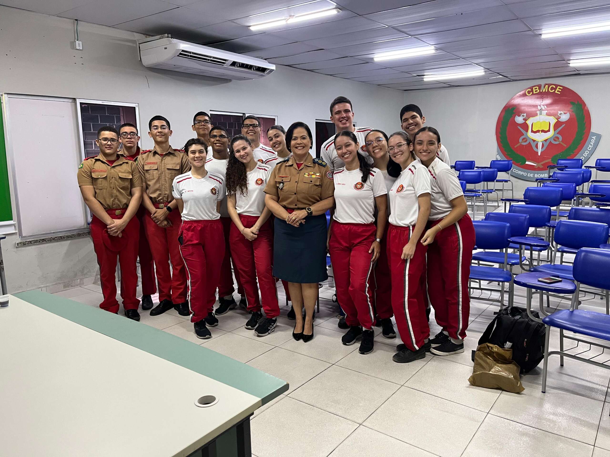 Colégio dos Bombeiros recebe palestra sobre violência no ambiente escolar
