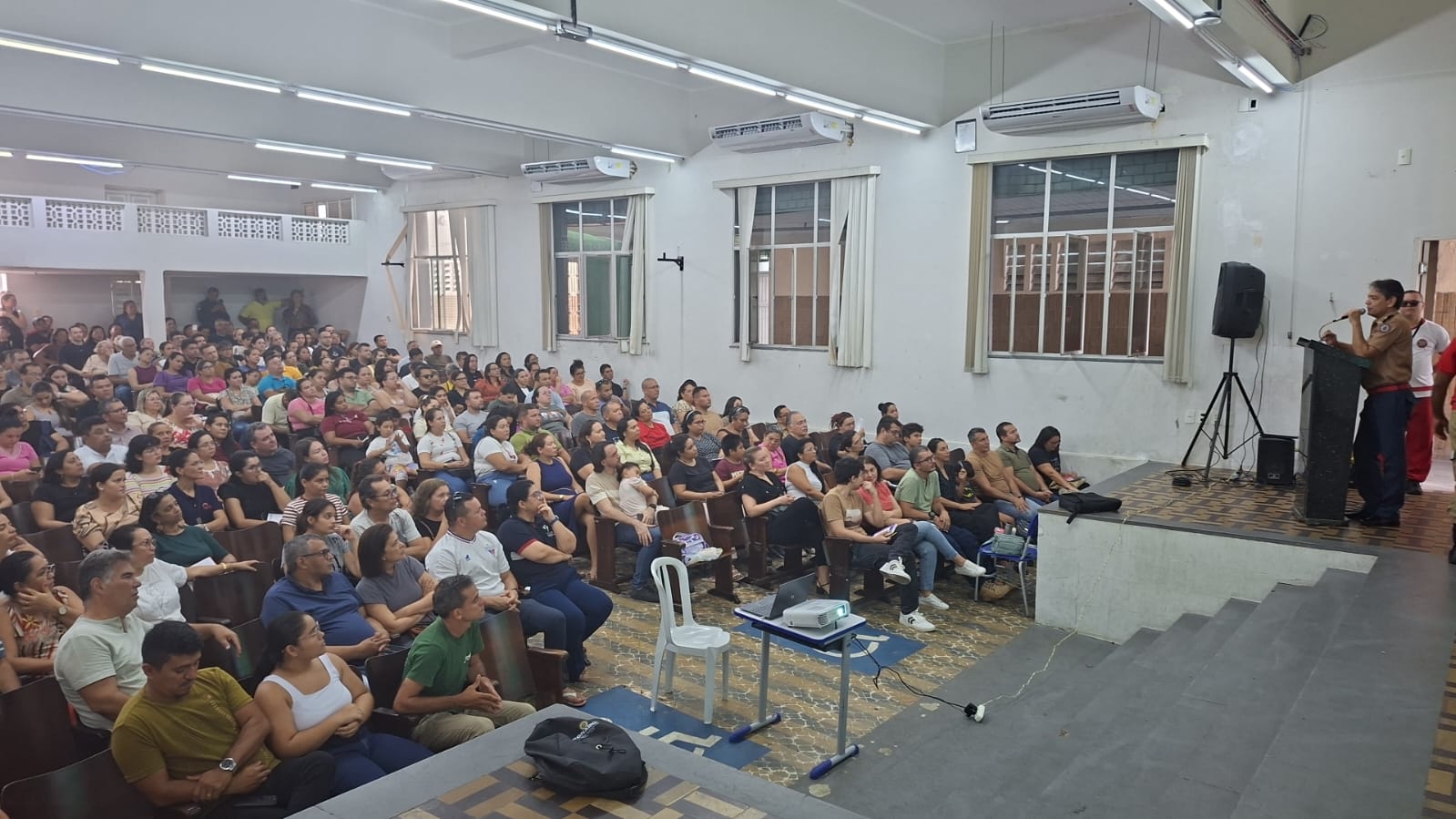 Colégio do Corpo de Bombeiros promove reunião com pais de alunos