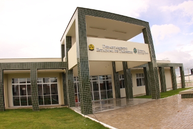 Governador Cid Gomes Inaugura Posto Regional do Detran-CE em Tianguï¿½