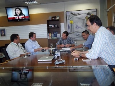 DETRAN-CE e SEPLAG mantêm cooperação para garantir leilões de veículos do Estado