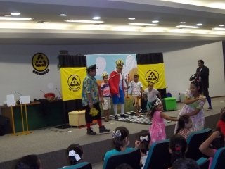 DETRAN-CE utiliza teatro para interagir com o público em campanha educativa