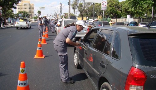 DETRAN e PRE fazem 192 operaï¿½ï¿½es especiais nas semanas de Natal e Ano Novo