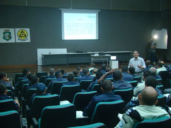 DETRAN inicia curso de agente de trânsito para primeira turma da guarda municipal