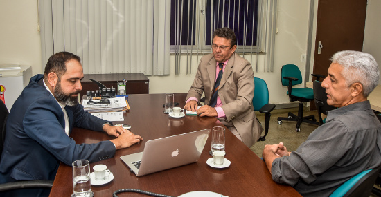 Presidente do Detran de Roraima conhece a gestão de processos do Detran-CE