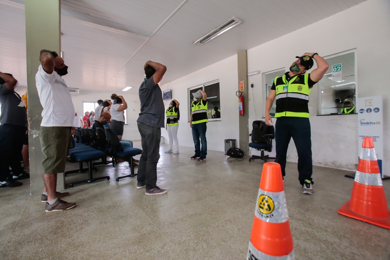 Atividade laboral oferecida pelo Detran-CE prepara candidatos antes do exame prático de direção veicular