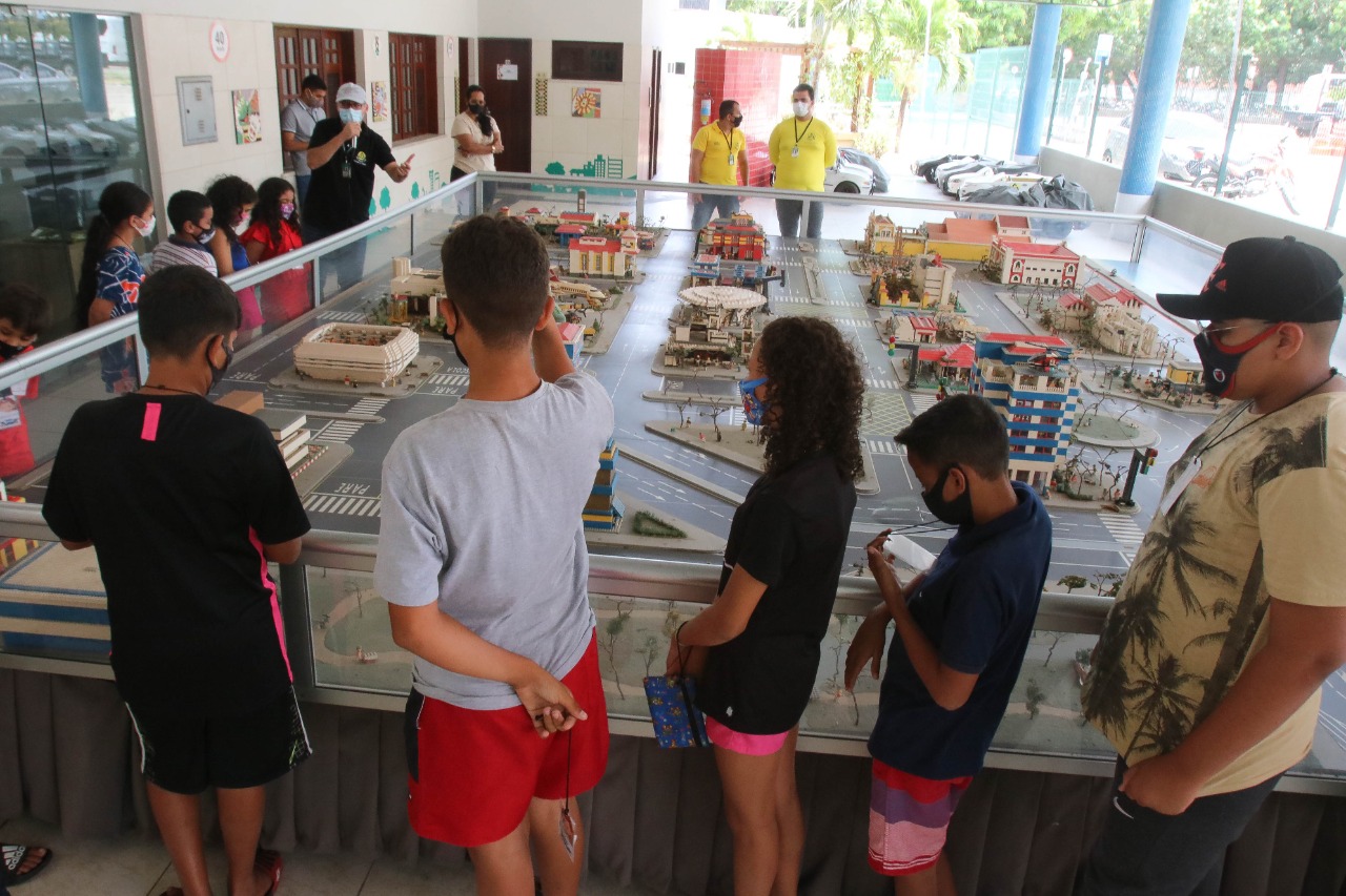Crianças de instituições beneficentes voltam a visitar a Escola de Trânsito do Detran-CE