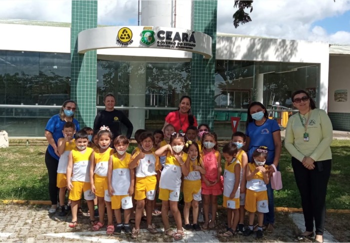 Alunos da rede municipal de ensino visitam a Escola de Trânsito do Detran-CE, em Sobral