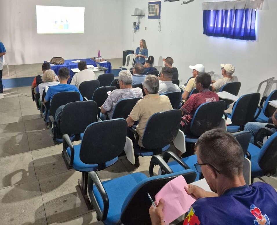 Detran-CE conclui curso de capacitação para condutores de transporte escolar em Limoeiro do Norte