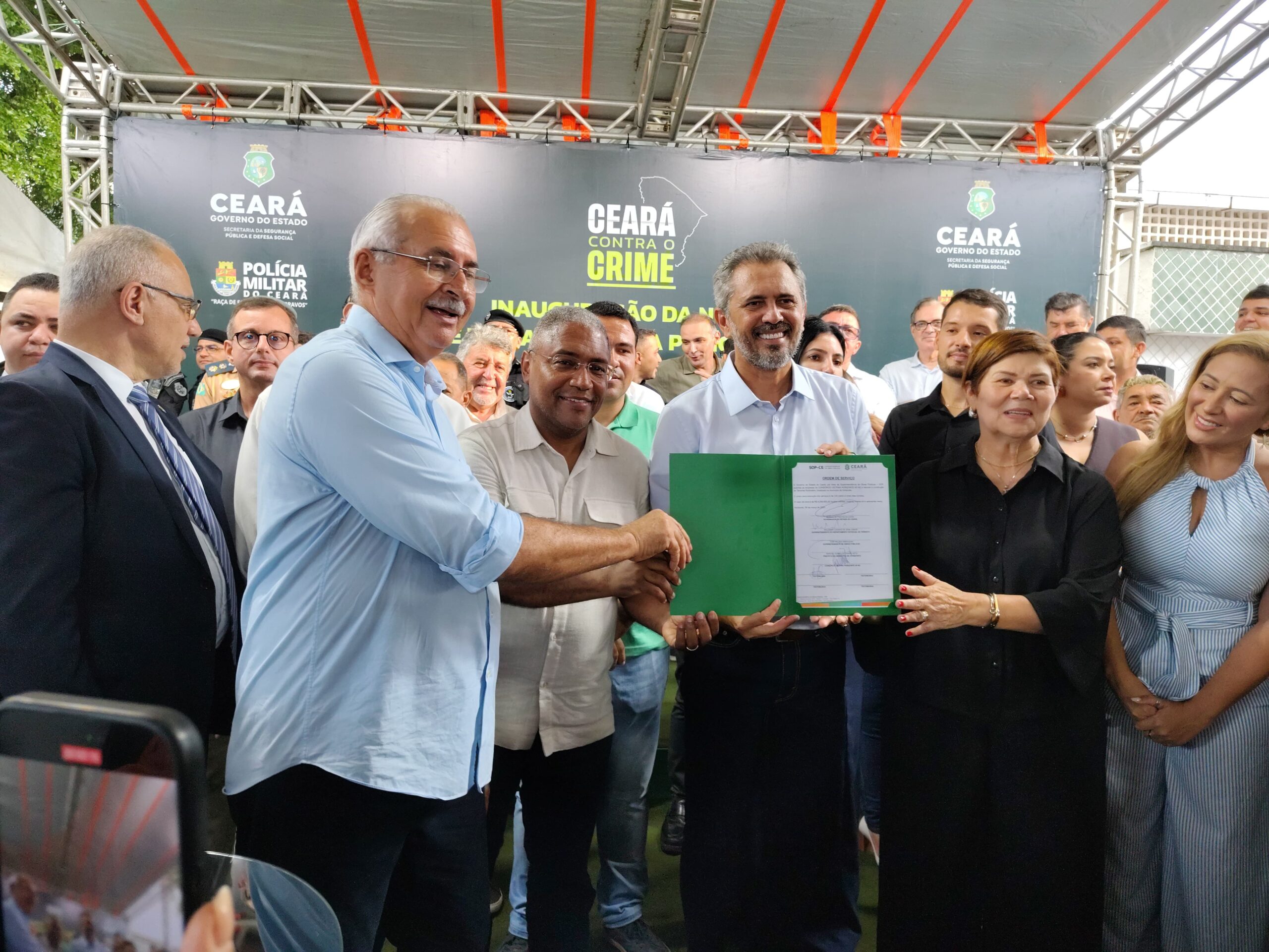 Em Horizonte, Governo assina ordem de serviço de reforma do terminal rodoviário