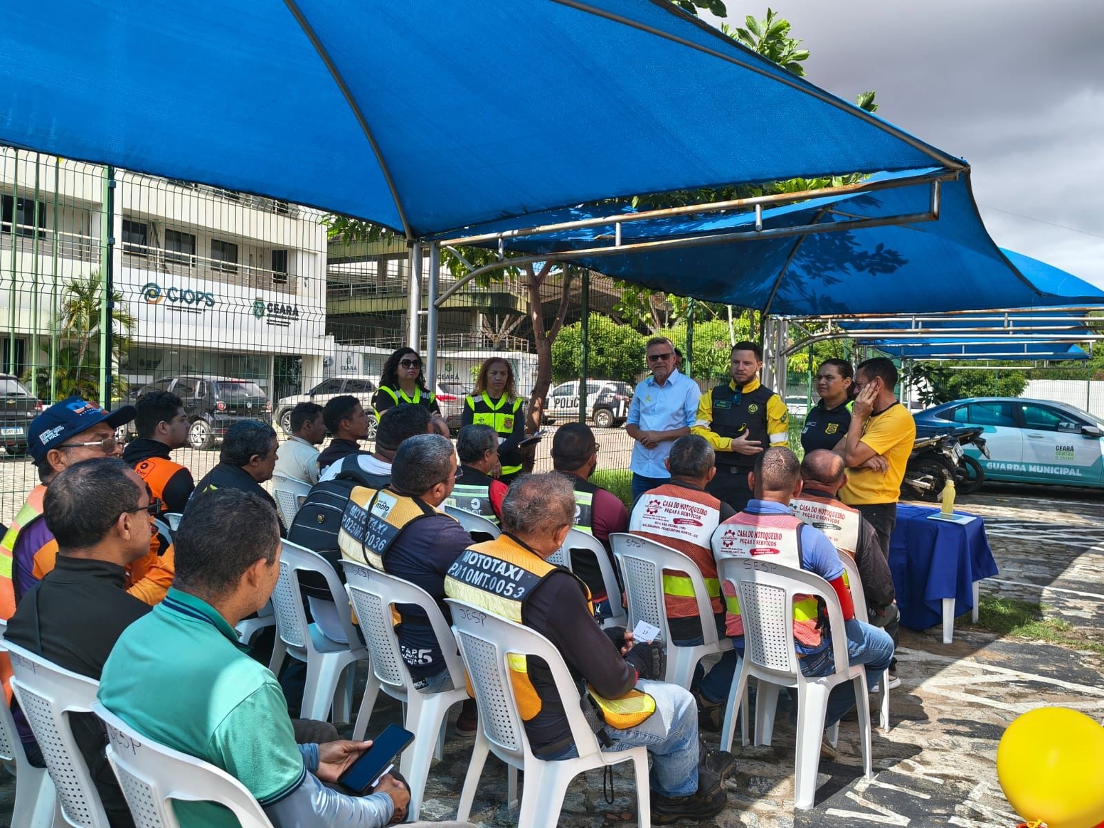Detran-CE realiza ações alusivas ao Maio Amarelo em Lavras da Mangabeira e Juazeiro do Norte