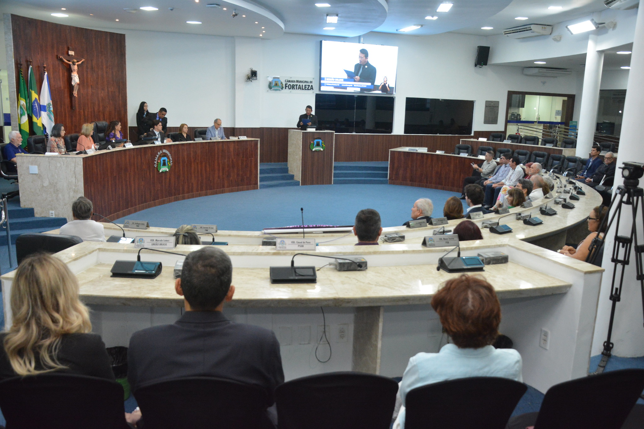 Sessão solene em homenagem ao 44 anos de aprovação da Lei da Anistia aconteceu ontem (2) em Fortaleza