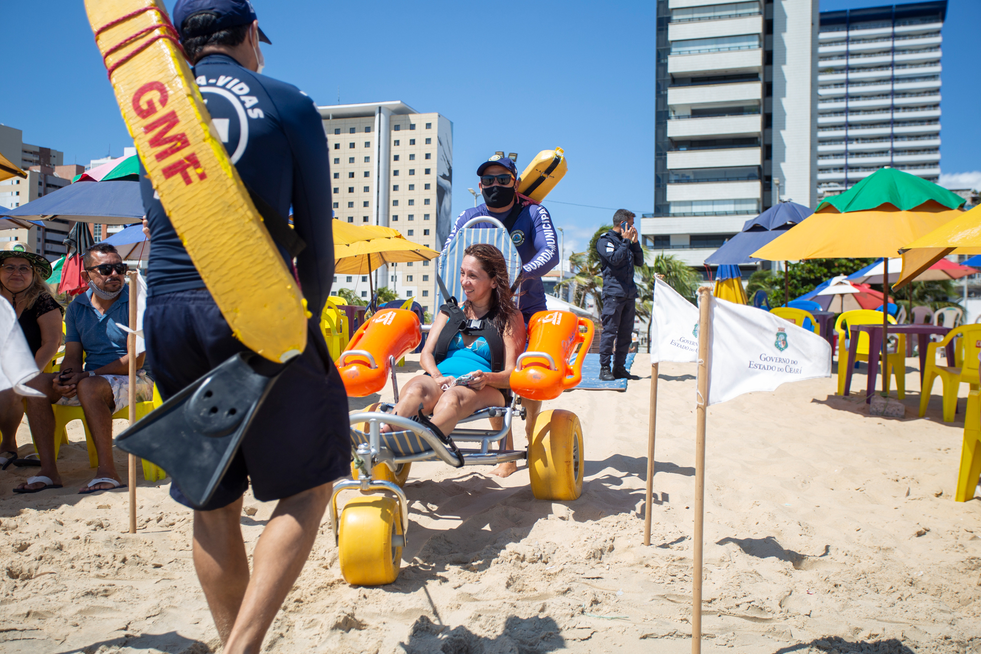 Praia Acessível é opção de lazer inclusivo nas férias