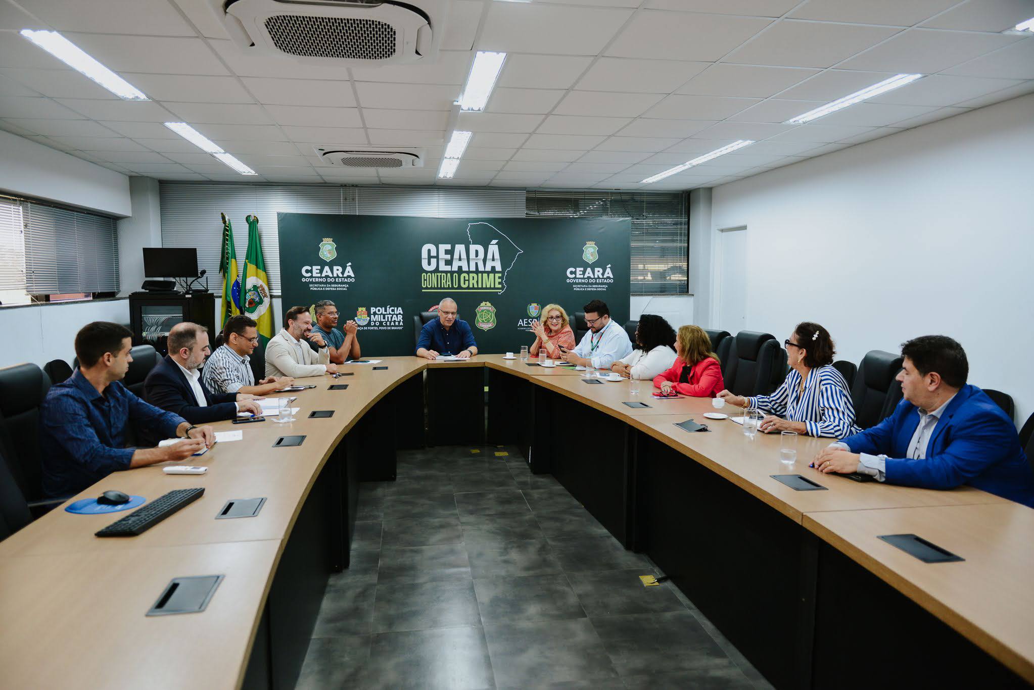 Sedih debate ações de justiça restaurativa, mediação de conflitos e cultura de paz com a Secretaria da Segurança Pública e Defesa Social do Ceará (SSPDS)
