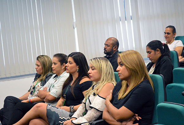 Servidores participam de palestra sobre qualidade no atendimento ao cidadão