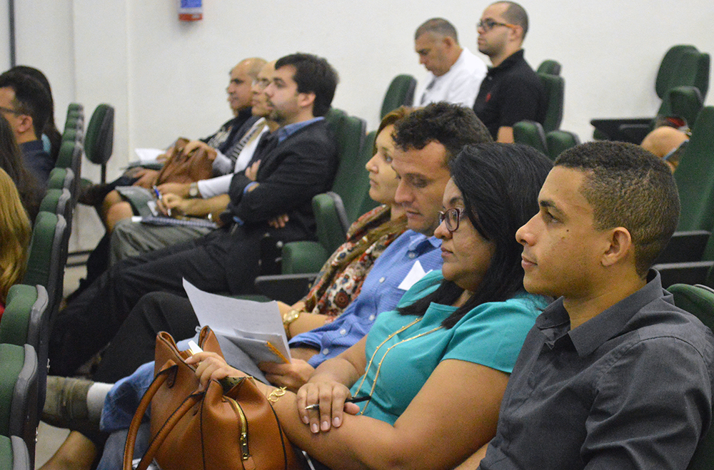 EGPCE  apresenta o Programa Executivo de Formação em Gestão Pública durante seminário da Rede de Escolas