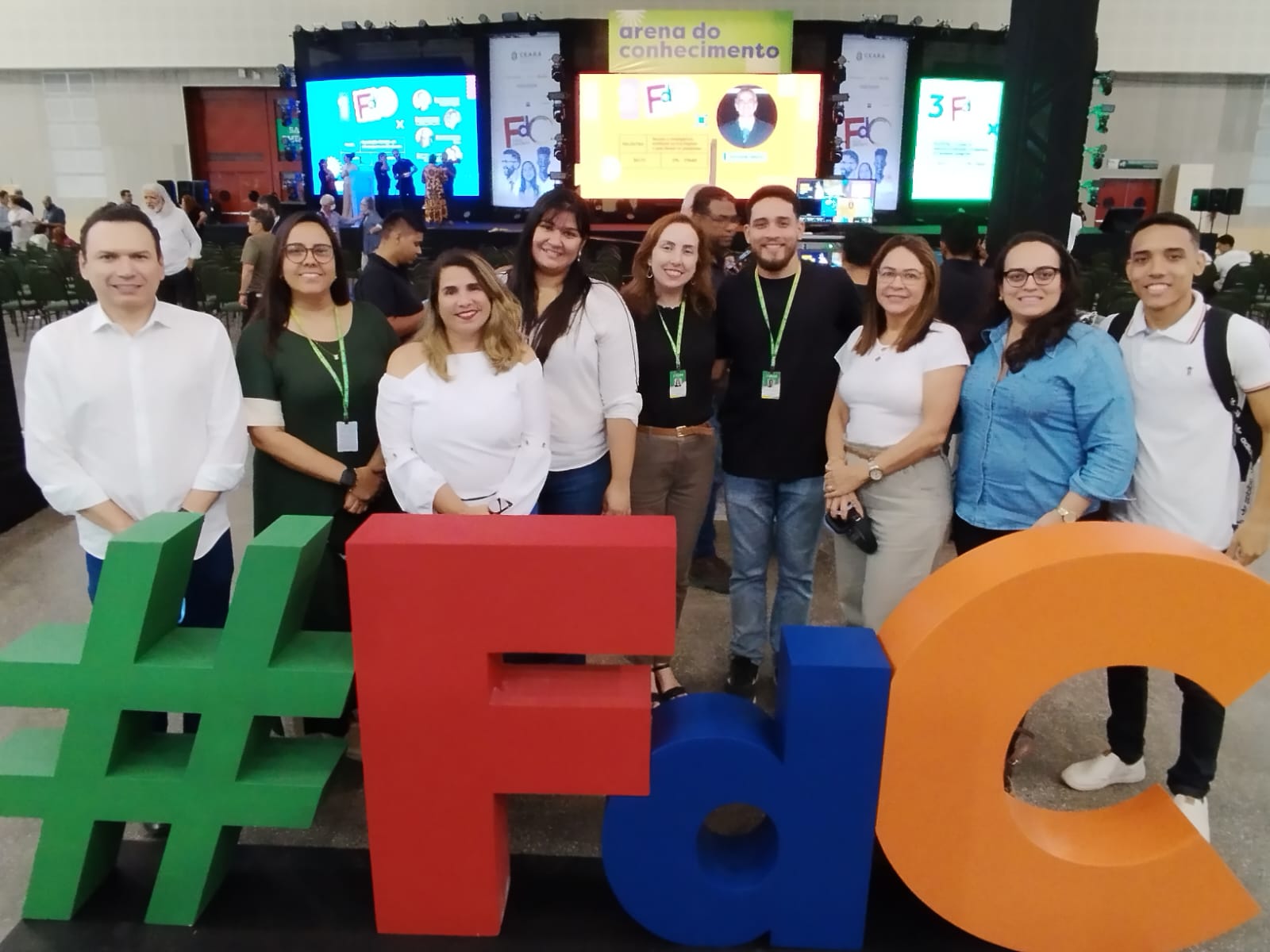 Equipe da EGPCE participa de palestras do Íris na Feira do Conhecimento